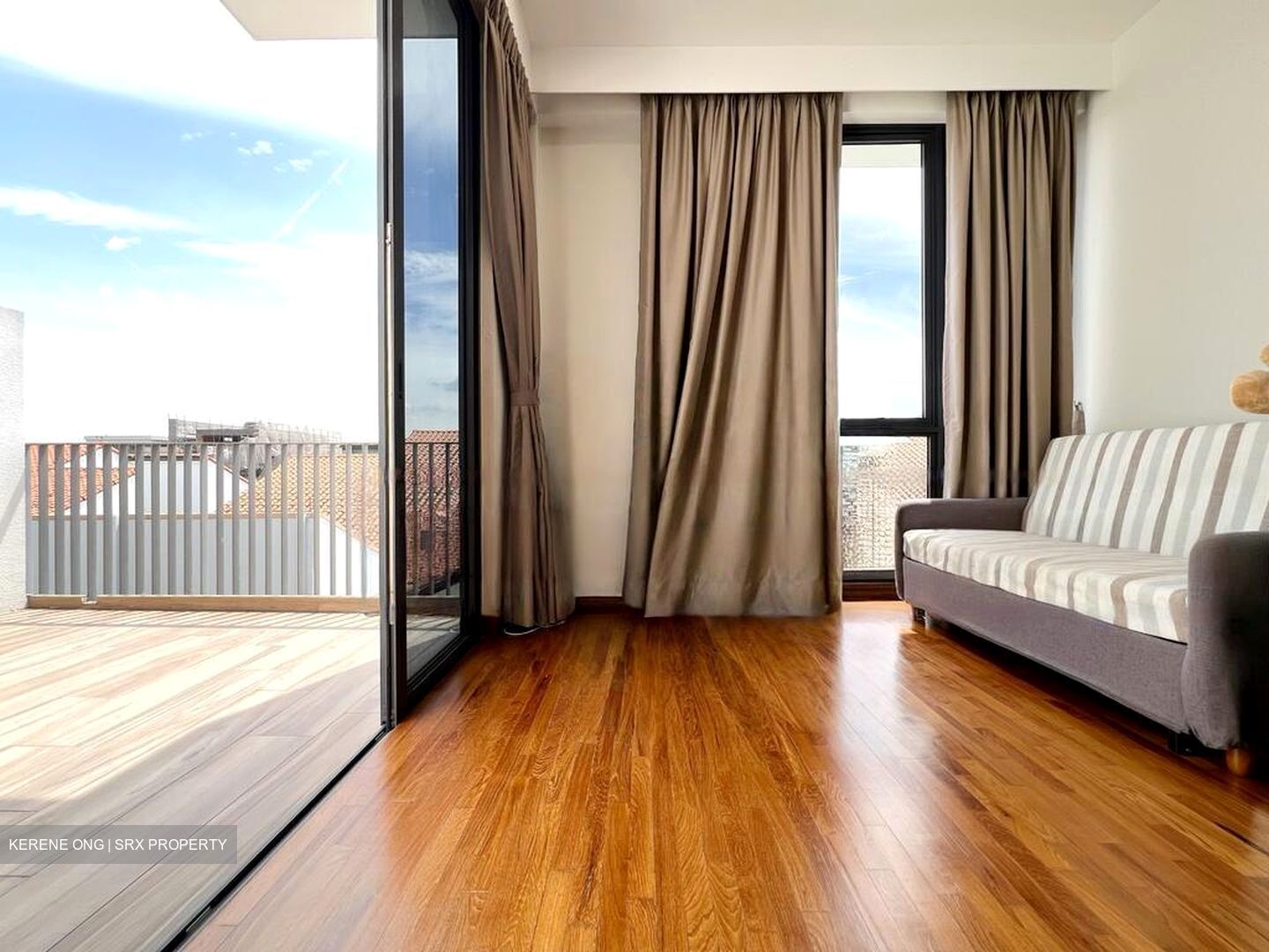 Sunrise Avenue (D28), Terrace #453273741